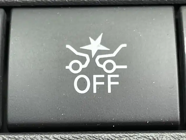 日産 キックス X 兵庫県 2020(令2)年 5.1万km ピュアブラック プロパイロット/デジタルインナーミラー/社外メモリナビ/アラウンドビューモニター/Bluetooth接続/USB入力端子/純正アルミホイール/ETC/ルーフレール/オートライト/オートマチックハイビーム/LEDヘッドライト/ヘッドライトレベライザ/ルーフレール/スイッチスタート/エマージェンシーブレーキ