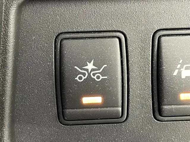 日産 セレナ HWS S HV Vセレ +SeftyⅡ 福島県 2015(平27)年 14.4万km インペリアルアンバーP エマージェンシーブレーキ/・レーンキープアシスト/純正フリップダウンモニター/純正ナビ/・フルセグ/TV/SD/CD/DVD/BT/USB/iPod/全方位カメラ/両側パワースライドドア/クルーズコントロール/LEDライト/3列シート/・ロールサンシェード/アイドリングストップ/前後ドラレコ/プッシュスタート/・スマートキー