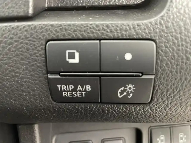 日産 セレナ HWS S HV Vセレ +SeftyⅡ 福島県 2015(平27)年 14.4万km インペリアルアンバーP エマージェンシーブレーキ/・レーンキープアシスト/純正フリップダウンモニター/純正ナビ/・フルセグ/TV/SD/CD/DVD/BT/USB/iPod/全方位カメラ/両側パワースライドドア/クルーズコントロール/LEDライト/3列シート/・ロールサンシェード/アイドリングストップ/前後ドラレコ/プッシュスタート/・スマートキー