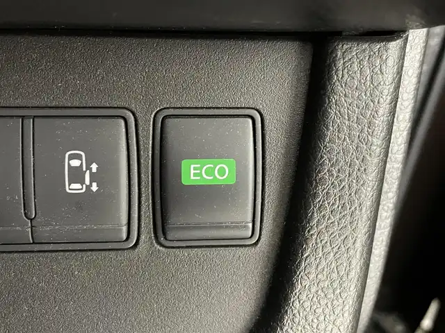 日産 セレナ HWS S HV Vセレ +SeftyⅡ 福島県 2015(平27)年 14.4万km インペリアルアンバーP エマージェンシーブレーキ/・レーンキープアシスト/純正フリップダウンモニター/純正ナビ/・フルセグ/TV/SD/CD/DVD/BT/USB/iPod/全方位カメラ/両側パワースライドドア/クルーズコントロール/LEDライト/3列シート/・ロールサンシェード/アイドリングストップ/前後ドラレコ/プッシュスタート/・スマートキー