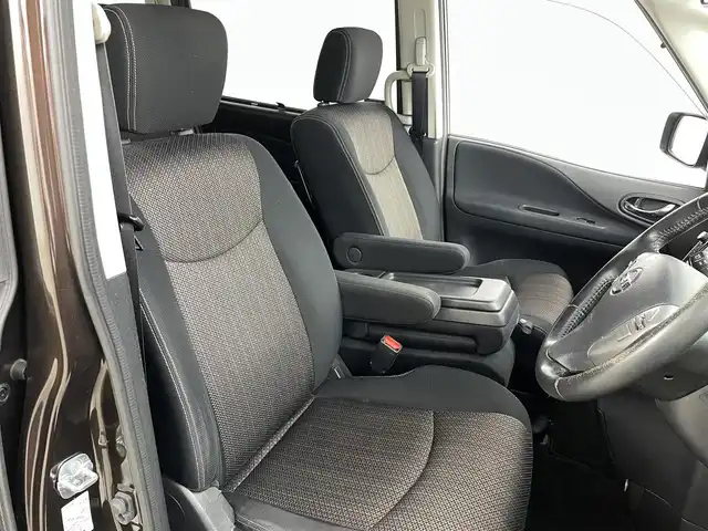 日産 セレナ HWS S HV Vセレ +SeftyⅡ 福島県 2015(平27)年 14.4万km インペリアルアンバーP エマージェンシーブレーキ/・レーンキープアシスト/純正フリップダウンモニター/純正ナビ/・フルセグ/TV/SD/CD/DVD/BT/USB/iPod/全方位カメラ/両側パワースライドドア/クルーズコントロール/LEDライト/3列シート/・ロールサンシェード/アイドリングストップ/前後ドラレコ/プッシュスタート/・スマートキー