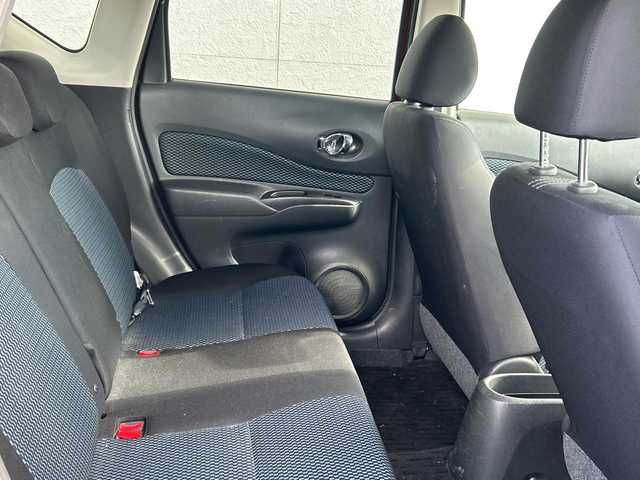 日産 ノート X 鹿児島県 2014(平26)年 5.9万km ラディアントレッド ナビＭＭ１１３Ｄ－Ｗ　ＥＴＣ　アイドリングストップ フルセグＴＶ　プッシュスタート／スマートキー　スペアキー　純正フロアマット　　シフトロック　取扱説明書　保証書　記録簿　電動格納ミラー　ドアバイザー