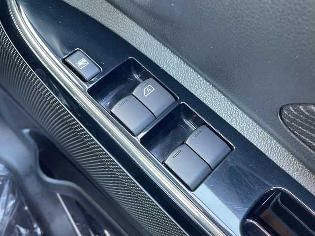 日産 デイズ ルークス X Vセレクション 道央・札幌 2018(平30)年 6.9万km プレミアムパープルP ・４WD/・ワンオーナー/・衝突軽減ブレーキ/・両側パワースライドドア/・全方位カメラ/・純正ナビ/　CD＆BT＆USB＆TV/・バックカメラ/・サイドカメラ/・フロントカメラ/・アイドリングストップ/・純正エンジンスターター/・オートエアコン/・ETC/・プッシュスタート/・スマートキー/・電動格納ミラー/・純正フロアマット/・スペアキー