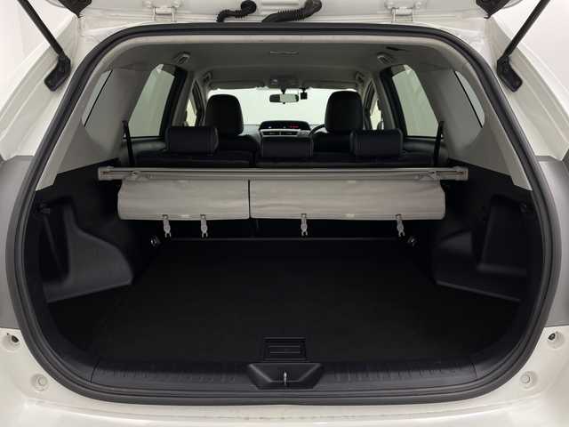 トヨタ プリウス α S ツーリングセレクション G’s 茨城県 2016(平28)年 8.4万km ホワイトパールクリスタルシャイン ９型ナビ　フルセグＴＶ　バックモニター　衝突軽減ブレーキ　ＬＥＤライト　スマートキー　ドライブレコーダー　ビルトインＥＴＣ　純正アルミホイール　横滑り防止装置　ハーフレザーシート　プッシュスタート