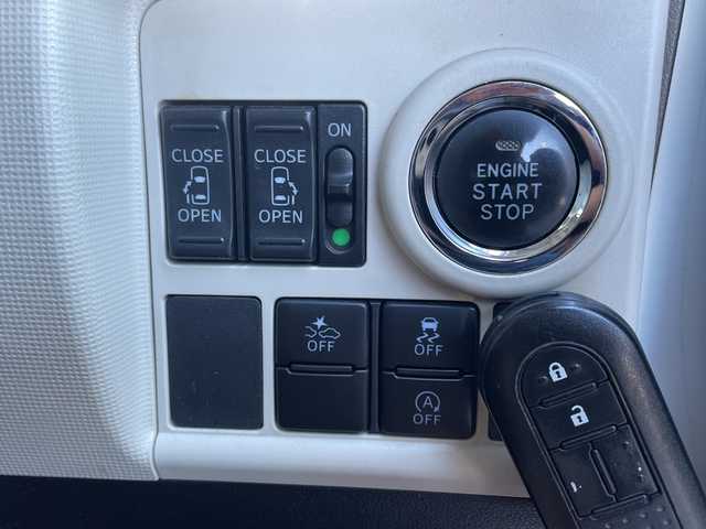 ダイハツ ムーヴ キャンバス G メイクアッフ SA Ⅱ 群馬県 2016(平28)年 7.8万km パールホワイトⅢ/ライトローズマイカメタリックⅡ 2トーン 純正8型ナビ/CD・DVD・SD・USB/BT・HDMI・フルセグ/パノラマモニター/ナビ連動ドライブレコーダー/両側パワースライドドア/ETC/ステアリングスイッチ/横滑り防止装置/レーンキープアシスト/衝突軽減ブレーキ/アイドリングストップ/LEDヘッドライト/取説・保証書/スマートキー×2