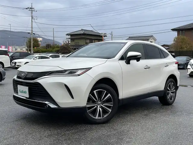 トヨタ ハリアー G 山梨県 2020(令2)年 5万km ホワイトパールクリスタルシャイン 純正ディスプレイオーディオ/Bluetooth接続/フルセグTV/バックカメラ/ETC/ドライブレコーダー/運転席パワーシート/ハーフレザー調シート/デジタルインナーミラー/ステアリングヒーター/レーダークルーズコントロール/スペアキー1本/取扱説明書/保証書