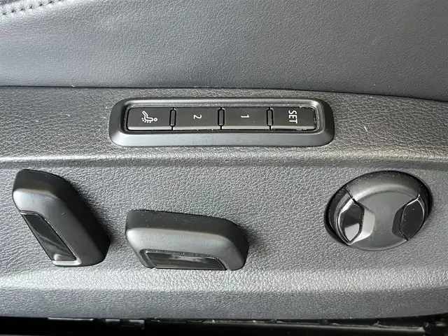 フォルクスワーゲン パサート オールトラック TDI 4モーション アドバンス 山形県 2020(令2)年 4.2万km オリックスホワイトパールエフェクト ワンオーナー/パノラマスライディングルーフ【OP】/プリクラッシュブレーキシステム/レーンキープアシストシステム/アラウンドビューカメラ/駐車支援システム/アダプティブクルーズコントロール/純正9インチメーカーナビ/・フルセグTV/BT/DVD/AppleCarPlay/AndroidAuto/革シート/シートヒーター/8WAYパワーシート(運転席+助手席)/イージーオープン機能付パワーバックドア/LEDヘッドランプ/純正18インチアルミホイール/スマートエントリー/スタートシステム/取扱説明書/保証書