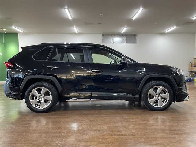 トヨタ ＲＡＶ４ ハイブリッドG 道央・札幌 2020(令2)年 9.4万km アティチュードブラックマイカ 4WD/全周モデリスタエアロ/純正SDナビ/・フルセグTV/CD/DVD/BT/SD/USB/バックカメラ/TVキャンセラー/社外前後ドライブレコーダー/合成皮革シート/前席シートヒーター/運転席パワーシート/運転席シートメモリ機能/電動パーキングブレーキ/ブレーキホールド/パワーバックドア/トヨタセーフティセンス/・プリクラッシュセーフティ/・レーントレーシングアシスト/・ロードサインアシスト/・緊急時操舵支援機能/・低速時加速制御機能/・先行車発進告知機能/横滑り防止装置/前後コーナーセンサー/ステアリングヒーター/レーダークルーズコントロール/ブラインドスポットモニター/ビルトインETC/プッシュスタート/スマートキー/スペアキー/オートライト/オートマチックハイビーム/AC100V電源/純正フロアマット/純正ドアバイザー/ウインカーミラー/ルーフレール/純正18インチAW/ヒッチメンバー/積込社外18インチAW付きサマータイヤ/・225/50R18 ’22製 4mm/新車時保証書/取扱説明書