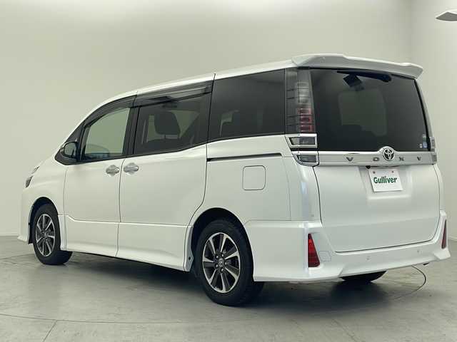 トヨタ ヴォクシー ZS 煌Ⅱ 愛知県 2020(令2)年 3.9万km ホワイトパールクリスタルシャイン 純正10型ナビ/・Bluetooth/・CD/DVD/・SD音楽録音/・フルセグテレビ/純正フリップダウンモニター/両側パワースライドドア/衝突軽減ブレーキ/レーンキープアシスト/オートマチックハイビーム/コーナーセンサー/スマートキー/純正ドライブレコーダー/ビルトインＥＴＣ２．０