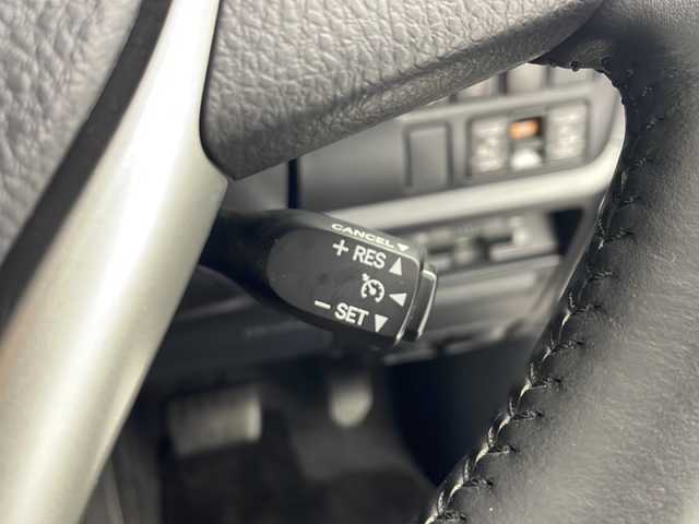 トヨタ ヴォクシー ZS 煌Ⅱ 愛知県 2020(令2)年 3.9万km ホワイトパールクリスタルシャイン 純正10型ナビ/・Bluetooth/・CD/DVD/・SD音楽録音/・フルセグテレビ/純正フリップダウンモニター/両側パワースライドドア/衝突軽減ブレーキ/レーンキープアシスト/オートマチックハイビーム/コーナーセンサー/スマートキー/純正ドライブレコーダー/ビルトインＥＴＣ２．０