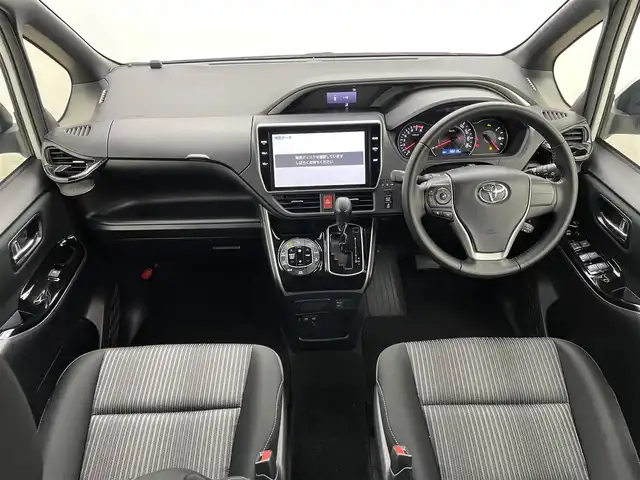 トヨタ ヴォクシー ZS 煌Ⅱ 岡山県 2020(令2)年 3.9万km ホワイトパールクリスタルシャイン 純正10インチナビ　/【Bluetooth/フルセグTV/CD/DVD/HDMI接続/USB接続】/型番:NSZN-Z68T/純正12.1インチフリップダウンモニター　/両側パワースライドドア　/ビルトインＥＴＣ2.0/ＬＥＤヘッドライト　/クルーズコントロール　/純正ドライブレコーダー（前）/バックカメラ　/オートハイビーム　/コーナーセンサー（前後）/フォグライト/衝突軽減ブレーキ/アイドリングストップ