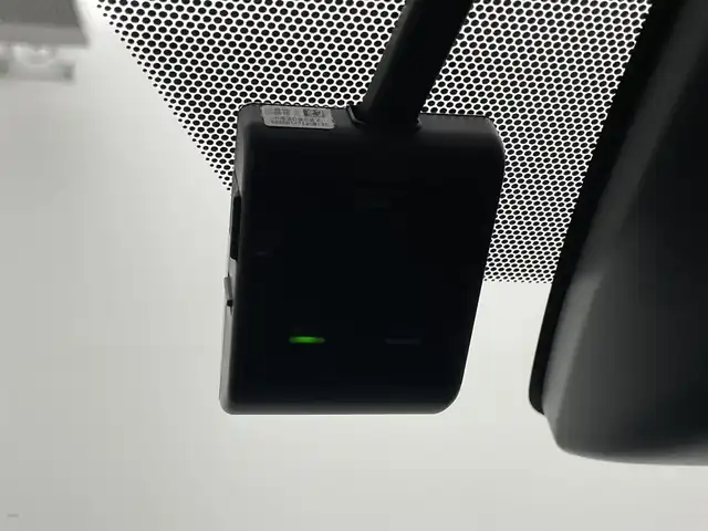 トヨタ ヴォクシー ZS 煌Ⅱ 岡山県 2020(令2)年 3.9万km ホワイトパールクリスタルシャイン 純正10インチナビ　/【Bluetooth/フルセグTV/CD/DVD/HDMI接続/USB接続】/型番:NSZN-Z68T/純正12.1インチフリップダウンモニター　/両側パワースライドドア　/ビルトインＥＴＣ2.0/ＬＥＤヘッドライト　/クルーズコントロール　/純正ドライブレコーダー（前）/バックカメラ　/オートハイビーム　/コーナーセンサー（前後）/フォグライト/衝突軽減ブレーキ/アイドリングストップ