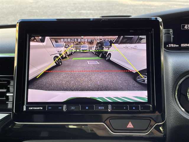 ホンダ Ｎ ＢＯＸ カスタム L ターボ 埼玉県 2022(令4)年 5.1万km プラチナホワイトパール 1オーナー/社外8型ナビ(カロッツェリア)/フルセグ・CD・DVD・BT/Bカメラ/ホンダセンシング/PCS/TRC/レーンキープアシスト/レーダークルコン/クリアランスソナー/パドルシフト/電動パーキングブレーキ/シートヒーター(D/N席)/ビルトインETC/LEDヘッドライト/オートライト/フォグランプ/ライトレベライザー/後席サンシェード/電格ミラー/両側パワースライドドア/USB端子3コ/前後ドラレコ(コムテック)/レーダー探知機(ユピテル)/純正AW(165/55/R15・スタッドレス付き)/スマートキー2本/保証書/取扱説明書