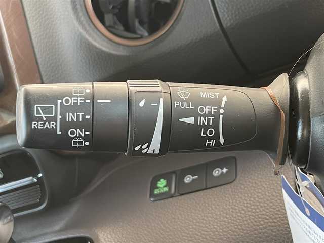 ホンダ Ｎ ＢＯＸ G･L ホンダセンシング カッパーブラウンスタイル 滋賀県 2019(令1)年 3.9万km プラチナホワイトパール ワンオーナー/純正ナビ/・Bluetooth/フルセグ/・CD/DVD/バックカメラ/ステアリングリモコン/ETC/前後ドライブレコーダー/アダプティブクルーズコントロール/両側パワースライドドア/シートリフター/電動格納ミラー/LEDヘッドライト/ホンダセンシング/・衝突軽減ブレーキ警報距離/・ACC先行車検知音/・先行車発進お知らせ/・路外逸脱抑制システム/・レーンキープアシストシステム/・標識認識機能/スマートキー
