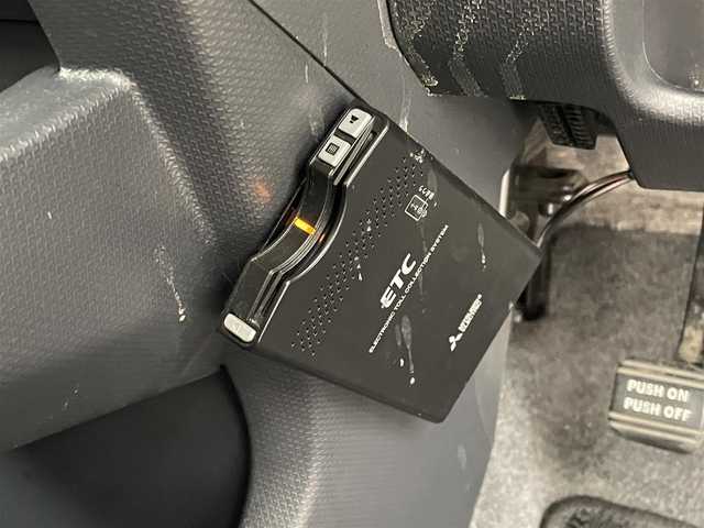 スズキ ソリオ S ブレーキSⅡ 埼玉県 2015(平27)年 5.7万km シルキーシルバーメタリック 社外8インチナビ バックカメラ レーダーブレーキサポート キセノンヘッドライト オートライト 地デジフルセグTV Bluetooth ETC 両側パワースライドドア プッシュスタート スマートキー