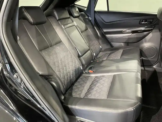 トヨタ ハリアー エレガンス 愛知県 2018(平30)年 4.7万km ブラック 純正９インチナビ　/（Bluetooth/フルセグTV/CD・DVD再生/SD/AM/FM)/モデリスタフロントエアロ　/レーダークルーズコントロール　/プリクラッシュセーフティ　/クリアランスソナー　/ビルトインETC/バックモニター　/ドライブレコーダー　/パワーシート　/レーンディパーチャーアラート/オートマチックハイビーム/アイドリングストップ/横滑り防止/純正エンジンスターター/社外17インチアルミホイール＋夏タイヤ有