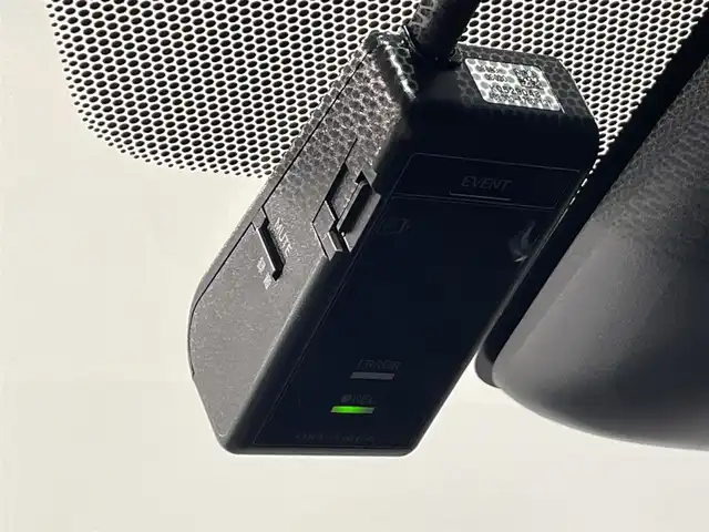 トヨタ ハリアー エレガンス 愛知県 2018(平30)年 4.7万km ブラック 純正９インチナビ　/（Bluetooth/フルセグTV/CD・DVD再生/SD/AM/FM)/モデリスタフロントエアロ　/レーダークルーズコントロール　/プリクラッシュセーフティ　/クリアランスソナー　/ビルトインETC/バックモニター　/ドライブレコーダー　/パワーシート　/レーンディパーチャーアラート/オートマチックハイビーム/アイドリングストップ/横滑り防止/純正エンジンスターター/社外17インチアルミホイール＋夏タイヤ有