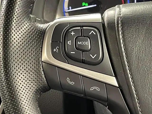トヨタ ハリアー エレガンス 愛知県 2018(平30)年 4.7万km ブラック 純正９インチナビ　/（Bluetooth/フルセグTV/CD・DVD再生/SD/AM/FM)/モデリスタフロントエアロ　/レーダークルーズコントロール　/プリクラッシュセーフティ　/クリアランスソナー　/ビルトインETC/バックモニター　/ドライブレコーダー　/パワーシート　/レーンディパーチャーアラート/オートマチックハイビーム/アイドリングストップ/横滑り防止/純正エンジンスターター/社外17インチアルミホイール＋夏タイヤ有
