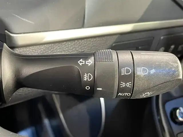 トヨタ ハリアー エレガンス 愛知県 2018(平30)年 4.7万km ブラック 純正９インチナビ　/（Bluetooth/フルセグTV/CD・DVD再生/SD/AM/FM)/モデリスタフロントエアロ　/レーダークルーズコントロール　/プリクラッシュセーフティ　/クリアランスソナー　/ビルトインETC/バックモニター　/ドライブレコーダー　/パワーシート　/レーンディパーチャーアラート/オートマチックハイビーム/アイドリングストップ/横滑り防止/純正エンジンスターター/社外17インチアルミホイール＋夏タイヤ有