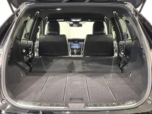 トヨタ ハリアー エレガンス 愛知県 2018(平30)年 4.7万km ブラック 純正９インチナビ　/（Bluetooth/フルセグTV/CD・DVD再生/SD/AM/FM)/モデリスタフロントエアロ　/レーダークルーズコントロール　/プリクラッシュセーフティ　/クリアランスソナー　/ビルトインETC/バックモニター　/ドライブレコーダー　/パワーシート　/レーンディパーチャーアラート/オートマチックハイビーム/アイドリングストップ/横滑り防止/純正エンジンスターター/社外17インチアルミホイール＋夏タイヤ有