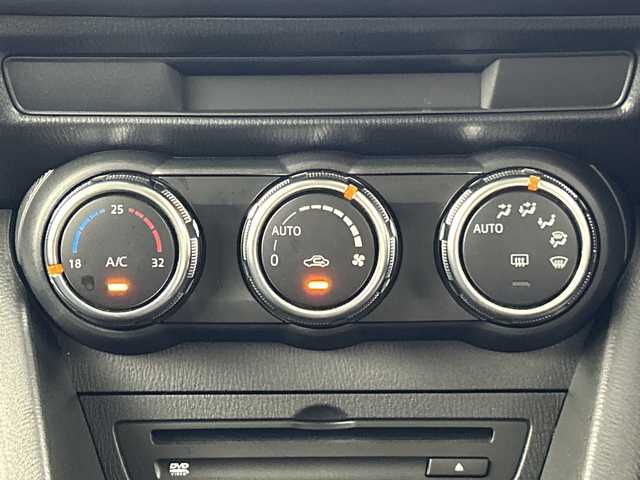 マツダ ＣＸ－３ XD 愛知県 2018(平30)年 4.4万km チタニウムフラッシュマイカ 純正マツダコネクトナビゲーション/CD DVD フルセグTV Bluetooth/バックカメラ/ETC/スマートシティブレーキアシスト/レーンキープアシスト/ブラインドスポットモニター/コーナーセンサー/LEDヘッドライト/オートライト/ドライブレコーダー/アイドリングストップ/横滑り防止装置/純正16インチアルミホイール/ウィンカーミラー/電動格納ミラー/スマートキー/エンジンプッシュスタート/フロアマット/ドアバイザー