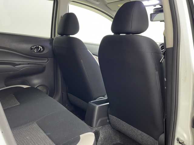 日産 ノート e－パワー X 兵庫県 2017(平29)年 7.7万km ブリリアントホワイトパール ・純正ナビ/CD/SD/AUX/TV/BT/・アラウンドビューモニター/・デジタルインナーミラー/・エマージェンシーブレーキ/・レーンキープアシスト/・スマートキー/・ヘッドライトレベライザー/・ETC/・コーナーセンサー/・純正フロアマット/・15インチ純正アルミホイール