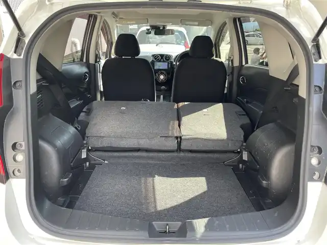 日産 ノート X Vセレクション 福島県 2020(令2)年 5.6万km ブリリアントホワイトパール 社外ナビ(ipod/CD/DVD/フルセグ/Bluetooth)/ＥＴＣ/前方ドライブレコーダー/コーナーセンサー/オートライト/ＬＥＤ/横滑り防止装置/衝突軽減システム/純正フロアマット/プッシュスタート/スマートキー×2