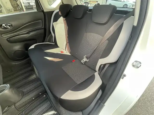 日産 ノート X Vセレクション 福島県 2020(令2)年 5.6万km ブリリアントホワイトパール 社外ナビ(ipod/CD/DVD/フルセグ/Bluetooth)/ＥＴＣ/前方ドライブレコーダー/コーナーセンサー/オートライト/ＬＥＤ/横滑り防止装置/衝突軽減システム/純正フロアマット/プッシュスタート/スマートキー×2