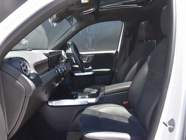 メルセデス・ベンツ ＧＬＢ２００ｄ AMGライン 和歌山県 2020(令2)年 2万km 白 パノラマSR /純正ナビ /360度カメラ/フルセグTV /純19incAW /オートテールゲート /社外デジタルインナーミラー /前後ドラレコ /レーダーセーフティパッケージ /ハーフレザー /シートヒーター /パワーシート /キーレスゴー /パドルシフト /LEDライト /ETC