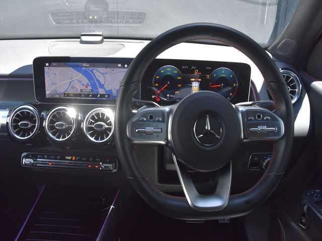 メルセデス・ベンツ ＧＬＢ２００ｄ AMGライン 和歌山県 2020(令2)年 2万km 白 パノラマSR /純正ナビ /360度カメラ/フルセグTV /純19incAW /オートテールゲート /社外デジタルインナーミラー /前後ドラレコ /レーダーセーフティパッケージ /ハーフレザー /シートヒーター /パワーシート /キーレスゴー /パドルシフト /LEDライト /ETC