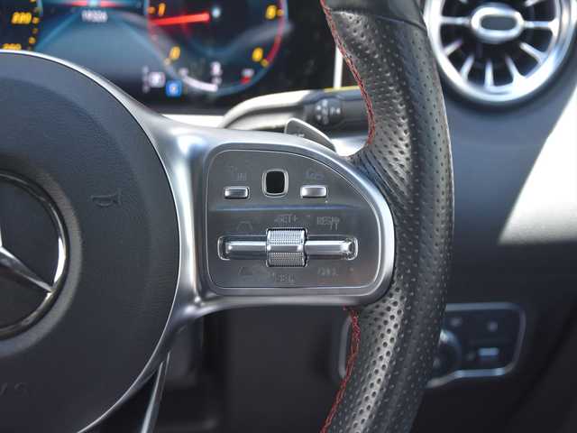メルセデス・ベンツ ＧＬＢ２００ｄ AMGライン 和歌山県 2020(令2)年 2万km 白 パノラマSR /純正ナビ /360度カメラ/フルセグTV /純19incAW /オートテールゲート /社外デジタルインナーミラー /前後ドラレコ /レーダーセーフティパッケージ /ハーフレザー /シートヒーター /パワーシート /キーレスゴー /パドルシフト /LEDライト /ETC