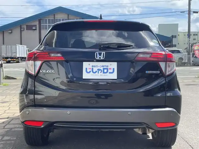 ホンダ ヴェゼル ハイブリッド X 秋田県 2014(平26)年 12.1万km クリスタルブラックパール (株)IDOMが運営する【じしゃロン秋田店】の自社ローン専用車両になりますこちらは現金またはオートローンご利用時の価格です。自社ローンご希望の方は別途その旨お申付け下さい/メモリナビ/フルセグテレビ/バックカメラ/ウィンカーミラー/クルーズコントロール/ドアバイザー/プッシュスタート/ETC/パドルシフト/スマートキー/シートヒーター/フォグランプ