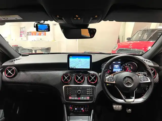 メルセデス・ベンツ Ａ２５０ シュポルト 4MATIC 道央・札幌 2017(平29)年 1.7万km ジュピターレッド レーダーセーフティパッケージ/ACC/PRE-SAFE/レーンキープアシスト/ブラインドスポットアシスト/ハーフレザーシート/シートヒーター/純正HDDナビ/フルセグTV/バックカメラ/PDC