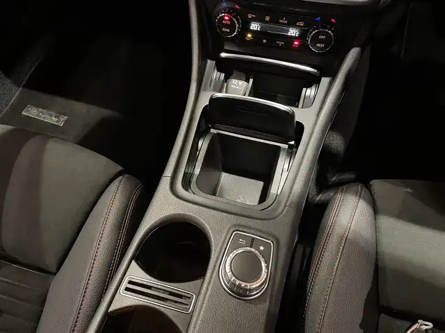 メルセデス・ベンツ Ａ２５０ シュポルト 4MATIC 道央・札幌 2017(平29)年 1.7万km ジュピターレッド レーダーセーフティパッケージ/ACC/PRE-SAFE/レーンキープアシスト/ブラインドスポットアシスト/ハーフレザーシート/シートヒーター/純正HDDナビ/フルセグTV/バックカメラ/PDC