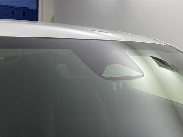 ホンダ ヴェゼル ハイブリッド e:HEV Z 栃木県 2025(令7)年 0.1千km プラチナホワイトパール 登録済未使用車/Honda CONNECTディスプレイオーディオ（ナビ付）/（フルセグ／Bluetooth／AppleCarPley／　　AndroidAuto）/バックカメラ/ホンダセンシング/・衝突軽減ブレーキ/・レーンキープアシスト/・レーダークルーズコントロール/・前後コーナーセンサー/・オートハイビーム/・ブラインドスポットモニター/・標識認識機能/・先行車発進機能/シーケンシャルウィンカー/電動リアゲート/ビルトインETC2.0/前席シートヒーター/ステアリングヒーター/パドルシフト/オートLEDヘッドライト/フォグランプ/置くだけ充電/電動ホールド/スマートキー（スペア1本）