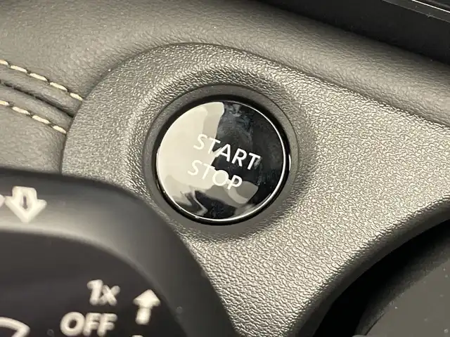 日産 セレナ e－パワー ハイウェイスター V 栃木県 2025(令7)年 0.1千km プリズムホワイト 純正Nissanコネクトナビ/(フルセグTV/Bluetooth//             AppleCarPlay/AndroidAuto/USB)/後席モニター/全方位カメラ/バックカメラ/プロパイロット/プロパイロット緊急停止支援システム/レーンキープアシスト/オートクルーズコントロール/前後コーナーセンサー/アダプティブLEDヘッドライト/前後ドライブレコーダー/両側パワースライドドア/ワイヤレス充電/ETC2.0/電動パーキングブレーキ/オートホールド/デジタルインナーミラー