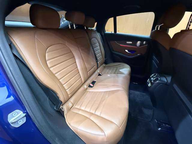 メルセデス・ベンツ ＧＬＣ２２０ d 4マチック クーペ AMGライン 千葉県 2019(令1)年 4.3万km ブリリアントブルーM レザーエクスクルーシブＰＫＧ　/ＡＣＣ　/パノラマＳＲ　/茶革　/Ｂｕｒｍｅｓｔｅｒサウンド　/ＨＵＤ　/ナビ　/ＴＶ　/３６０°　/シートＨ　/ベンチレーション　/電動リアゲート　/ＬＥＤヘッドライト　/ＲＳＰ　/ＥＴＣ