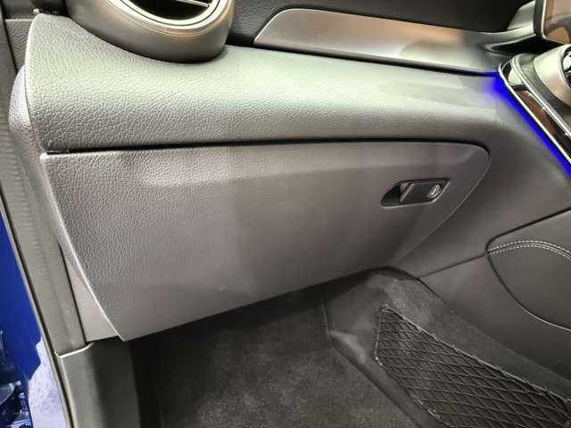 メルセデス・ベンツ ＧＬＣ２２０ d 4マチック クーペ AMGライン 千葉県 2019(令1)年 4.3万km ブリリアントブルーM レザーエクスクルーシブＰＫＧ　/ＡＣＣ　/パノラマＳＲ　/茶革　/Ｂｕｒｍｅｓｔｅｒサウンド　/ＨＵＤ　/ナビ　/ＴＶ　/３６０°　/シートＨ　/ベンチレーション　/電動リアゲート　/ＬＥＤヘッドライト　/ＲＳＰ　/ＥＴＣ