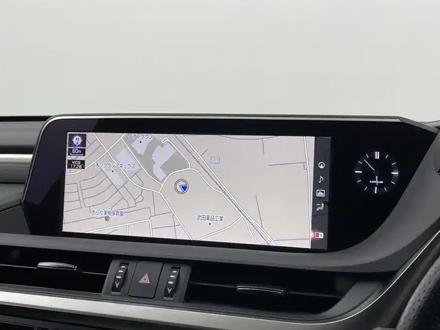 レクサス ＥＳ 300h Fスポーツ 埼玉県 2019(平31)年 5.9万km ホワイトノーヴァガラスフレーク サンルーフ　メーカーナビ　バックカメラ　ＢＳＭ　黒レザーシート　三眼ＬＥＤ　セーフティシステムプラス　レーダークルーズコントロール　ビルトインＥＴＣ２．０　ステアリングヒーター　メモリシート　地デジ