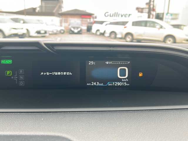 トヨタ プリウス SセーフティプラスⅡ 富山県 2021(令3)年 12.9万km プラチナホワイトパールマイカ ワンオーナー/スマートキー×２/純正メモリーナビ(NSZT-Y68T)/DVD/MSV/BT/フルセグTV/HDMI/ビルトインETC/バックカメラ/BSM/衝突安全ブレーキ/レーンキープアシスト/オートハイビーム/クリアランスソナー/電格ウィンカーミラー/LEDヘッドライト/フォグ/ステアリングスイッチ/革巻きステアリング/オートリトラミラー/横滑り防止装置/保証書・取説・ナビ取説