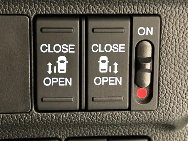 ホンダ フリード＋ ハイブリット G 埼玉県 2022(令4)年 4.3万km プラチナホワイトパール ホンダセンシング/純正メモリナビ/　　CD/DVD/BT/フルセグ/バックカメラ/両側パワースライドドア/レーダークルーズコントロール/LEDオートライト/シートヒーター/純正15インチアルミホイール/ステアリングスイッチ/ETC