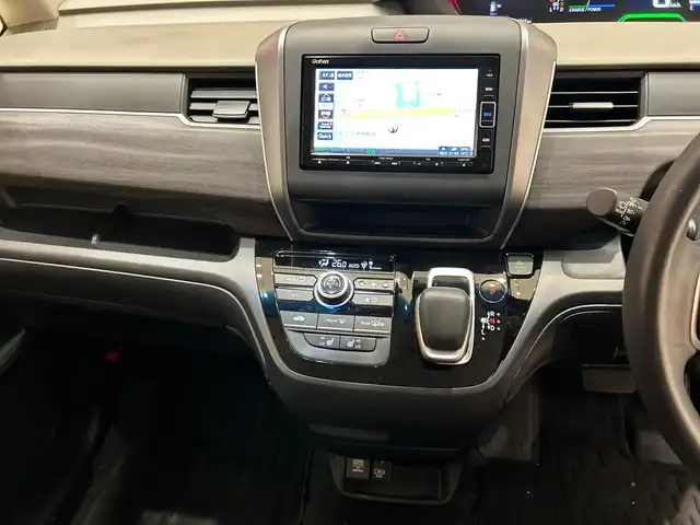 ホンダ フリード＋ ハイブリット G 埼玉県 2022(令4)年 4.3万km プラチナホワイトパール ホンダセンシング/純正メモリナビ/　　CD/DVD/BT/フルセグ/バックカメラ/両側パワースライドドア/レーダークルーズコントロール/LEDオートライト/シートヒーター/純正15インチアルミホイール/ステアリングスイッチ/ETC