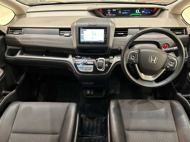 ホンダ フリード＋ ハイブリット G 埼玉県 2022(令4)年 4.3万km プラチナホワイトパール ホンダセンシング/純正メモリナビ/　　CD/DVD/BT/フルセグ/バックカメラ/両側パワースライドドア/レーダークルーズコントロール/LEDオートライト/シートヒーター/純正15インチアルミホイール/ステアリングスイッチ/ETC