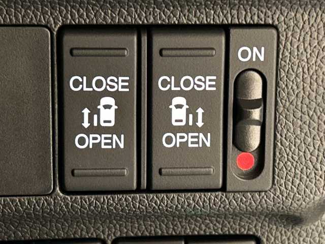 ホンダ フリード＋ ハイブリット G 埼玉県 2022(令4)年 4.3万km プラチナホワイトパール ホンダセンシング/純正メモリナビ/　　CD/DVD/BT/フルセグ/バックカメラ/両側パワースライドドア/レーダークルーズコントロール/LEDオートライト/シートヒーター/純正15インチアルミホイール/ステアリングスイッチ/ETC