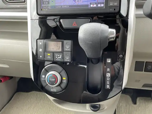 ダイハツ タント X SAⅡ 山梨県 2016(平28)年 7万km ブラックマイカメタリック 純正ナビ(NSZP-W66DE)/バックカメラ/フルセグTV/衝突被害軽減ブレーキ/横滑り防止装置/スマートアシストII/片側パワースライドドア/ドライブレコーダー/ETC/アイドリングストップ/スマートキー/プッシュスタート/Bluetooth/USB/保証書