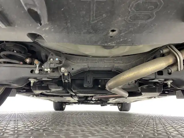レクサス ＨＳ 250h 神奈川県 2013(平25)年 5.5万km プラチナムシルバーメタリック ワンオーナー/純正HDDナビ・フルセグ・DVD・CD・MSV・USB・AUX・Bluetoorh/ビルトインETC/フロントカメラ/バックカメラ/革巻きハンドル/ステアリングリモコン/クルーズコントロール/純正17インチアルミ/キセノンヘッドライト/AFS/フォグランプ/前後コーナーセンサー/ドアバイザー/フロアマット/新車時保証書/取扱説明書/スマートキー×2/カードキー×1