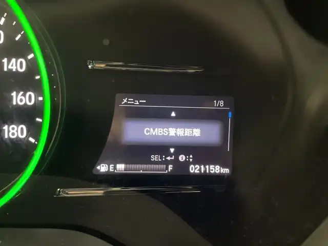 ホンダ ヴェゼル ハイブリッド Z ホンダセンシング 群馬県 2020(令2)年 2.2万km プラチナホワイトパール 純正８インチナビ　フルセグＴＶ　バックカメラ　アダクティブクルーズコントロール　衝突被害軽減システム　パドルシフト　ハーフレザーシート　シートヒーター　ＬＥＤオートライト　ＥＴＣ　スマートキー　禁煙車