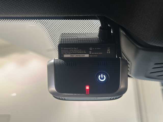 ＢＭＷ ５２３ｄ Mスポーツ 新潟県 2018(平30)年 3.7万km アルピンホワイトⅢ オプション/イノベーションパッケージ/・BMWディスプレイキー/・リモートパーキング/・BMWジェスチャーコントロール/・BMWヘッドアップディスプレイ/・ワイヤレスチャージング/標準装備/ドライビングアシストプラス/・アダプティブクルーズコントロール/・ステアリング・レーンコントロールアシスト/パーキングアシストプラス/・PDCパークディスタンスコントロール/・パーキングアシスト/・トップビュー・３Dビュー/・サイドビュー/・リアビュー/アダプティブLEDヘッドライト/・オートハイビーム/・コーナリングライト/アンビエントライト