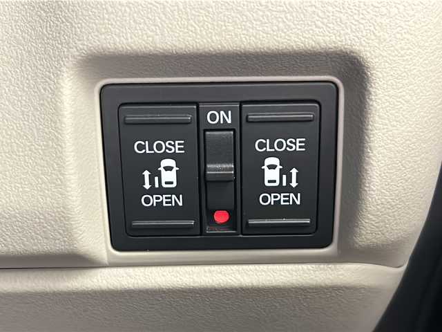 ホンダ Ｎ ＢＯＸ 岐阜県 2023(令5)年 1.7万km クリスタルブラックパール 両側パワースライドドア/ACC(アダティブクルーズコントロール)/Gathers純正ナビ/バックカメラ/フルセグテレビ/Bluetooth/iPod接続/ETC/オートエアコン/チップアップシート/プッシュスタート/スマートキー/スペアキー/純正フロアマット/オートライト/LEDヘッドライト/前後コーナーセンサー/取扱説明書・保証書付