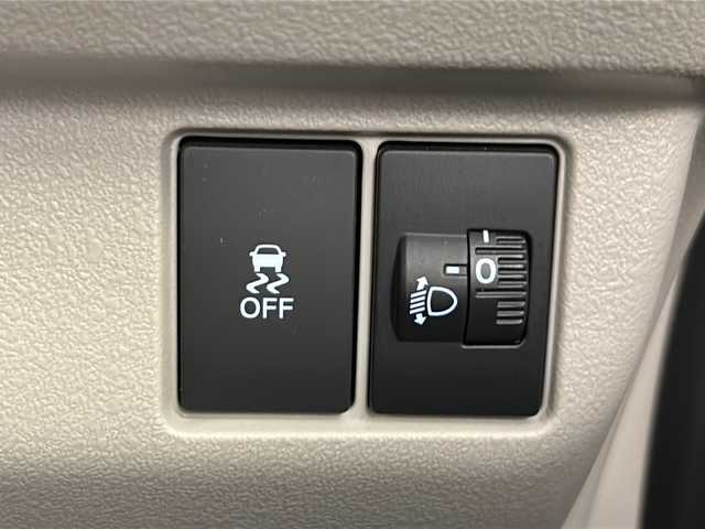 ホンダ Ｎ ＢＯＸ 岐阜県 2023(令5)年 1.7万km クリスタルブラックパール 両側パワースライドドア/ACC(アダティブクルーズコントロール)/Gathers純正ナビ/バックカメラ/フルセグテレビ/Bluetooth/iPod接続/ETC/オートエアコン/チップアップシート/プッシュスタート/スマートキー/スペアキー/純正フロアマット/オートライト/LEDヘッドライト/前後コーナーセンサー/取扱説明書・保証書付